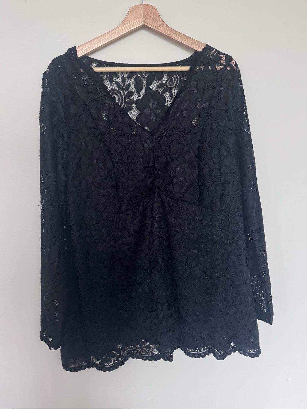 NWT Love & Legend Black Lace V-Neck Long Sleeve Women's Top